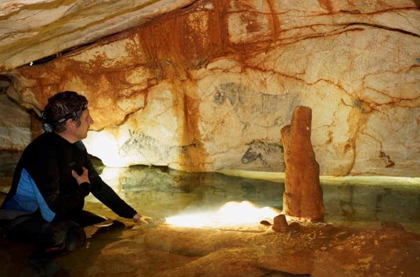 Pourquoi l’eau de la grotte Cosquer reste sous le niveau de la mer ? Crédit : C. Montoya